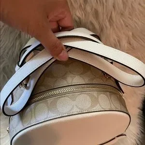 Signature Jordyn backpack white/kaki Coach Brand Amazon.com: COACH Jordyn Backpack, Chalk : Clothing, Shoes  main image 2